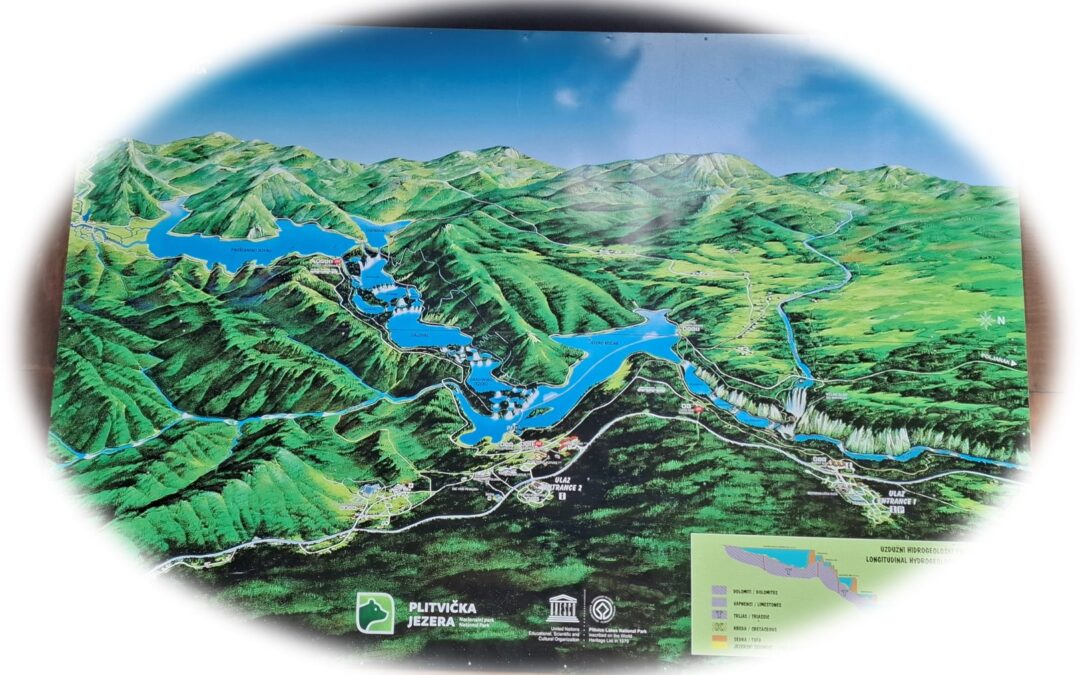 Četvrtaši u Nacionalnom parku Plitvička jezera/Alunni delle quarte nel Parco Nazionale dei Laghi di Plitvice