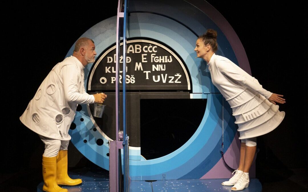 Žabeceda u Gradskom kazalištu lutaka/Lo spettacolo “Žabeceda” nel Teatro dei burattini  